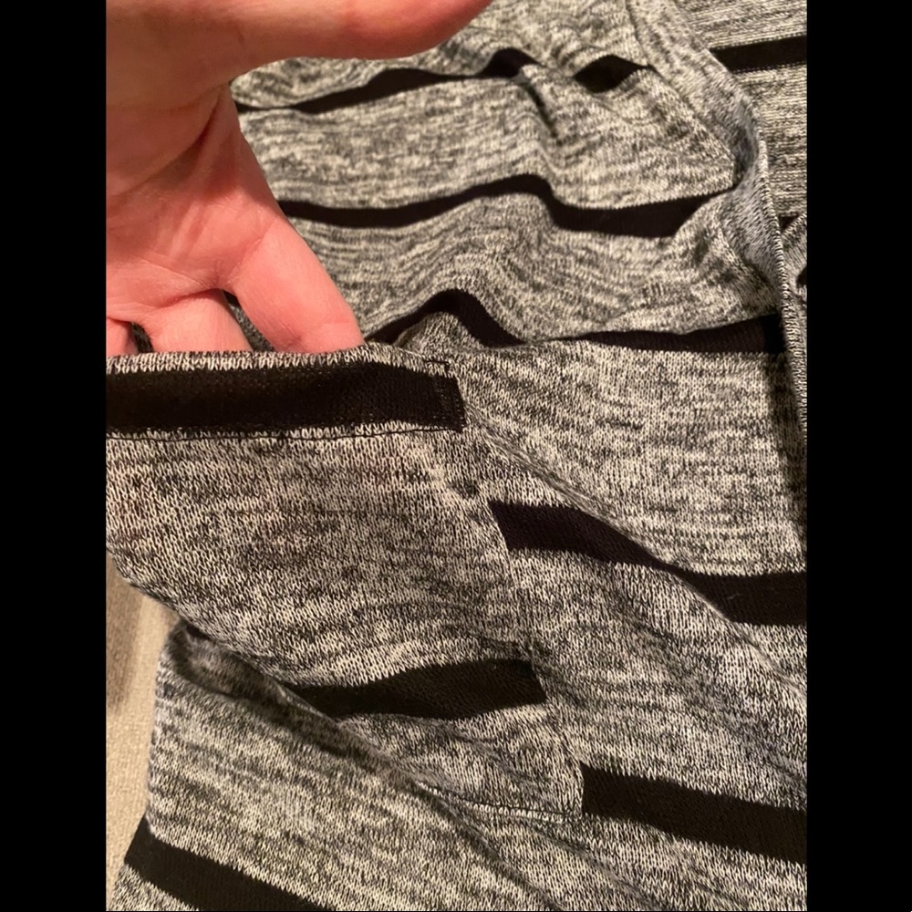 NY&Co Black and Gray Maxi Cardigan w| Pockets - Picture 3 of 5